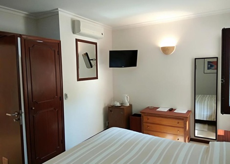 QUARTO DUPLO ECONÔMICO Hotel Balaia Mar en Praia Maria Luísa QUARTO DUPLO ECONÔMICO Hotel Balaia Mar en Praia Maria Luísa