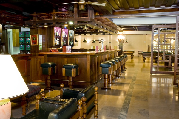 Bar de desportos Hotel Balaia Mar Praia Maria Luísa Bar de desportos Hotel Balaia Mar Praia Maria Luísa