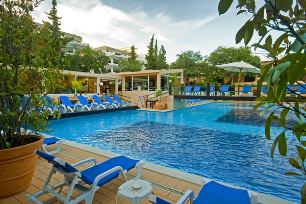 Piscina para adultos e crianças Apartamentos Da Balaia Praia Maria Luísa